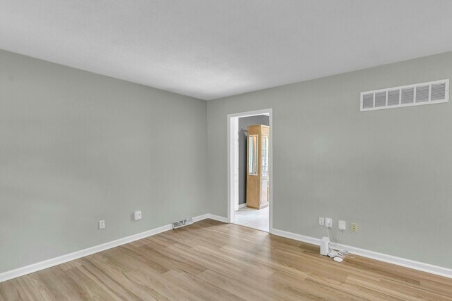 Building Photo - 16322 E 34th St S
