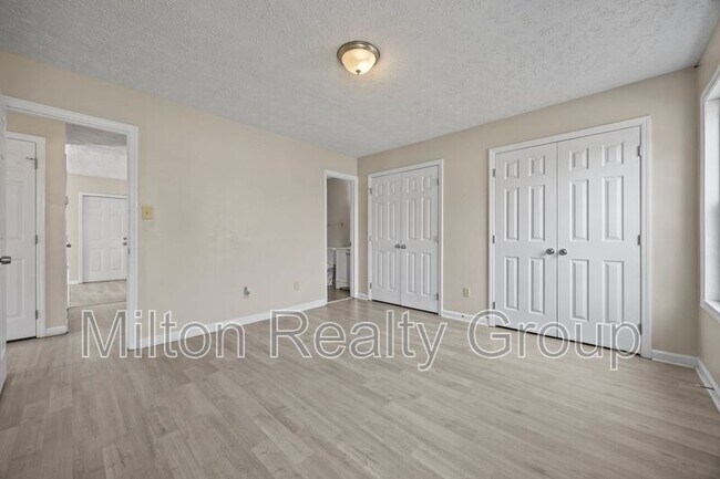 Building Photo - 1421 Matilda Ct