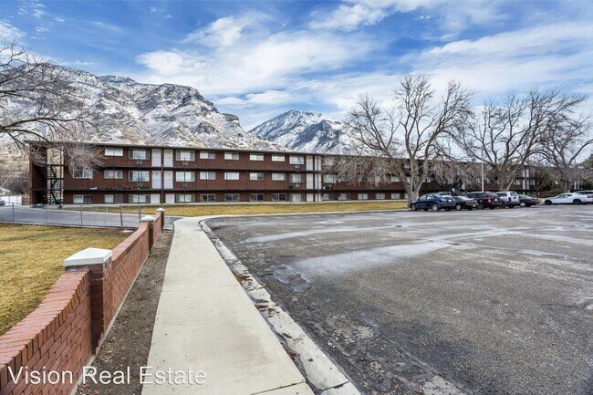 Building Photo - 111 S 1000 E St