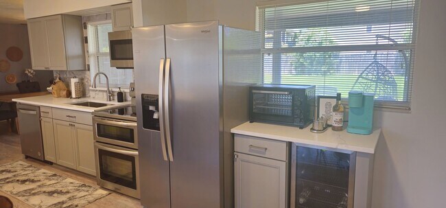 Building Photo - $6,000 Per Month FULLY FURNISHED - SATELLITE BEACH FL- MINUTES TO BEACH