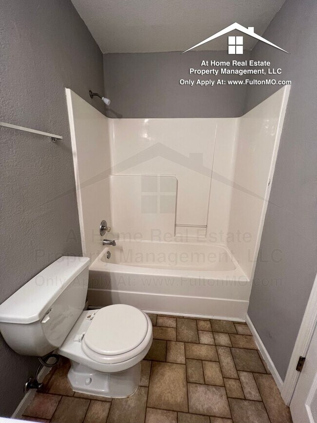 Building Photo - 1012 Boulder Ct