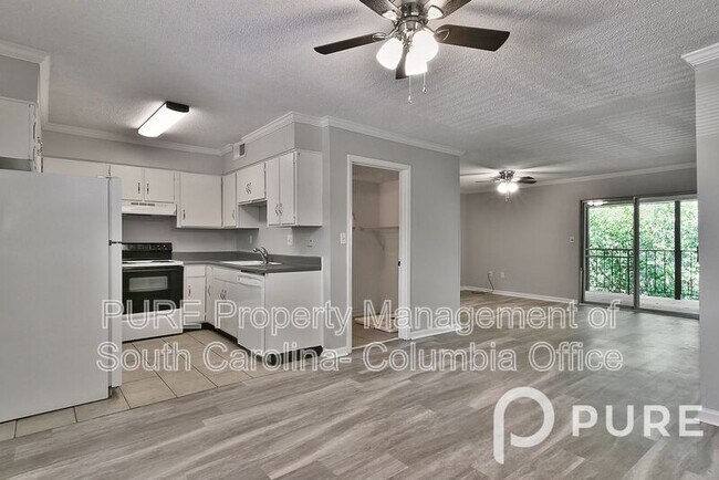 Building Photo - 601 Riverhill Cir