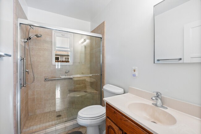 Building Photo - 4105 Irving Pl
