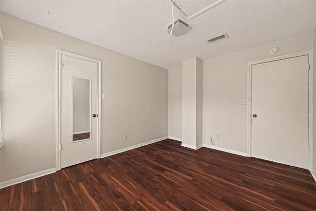 Building Photo - 14507 Ravenhurst Ln