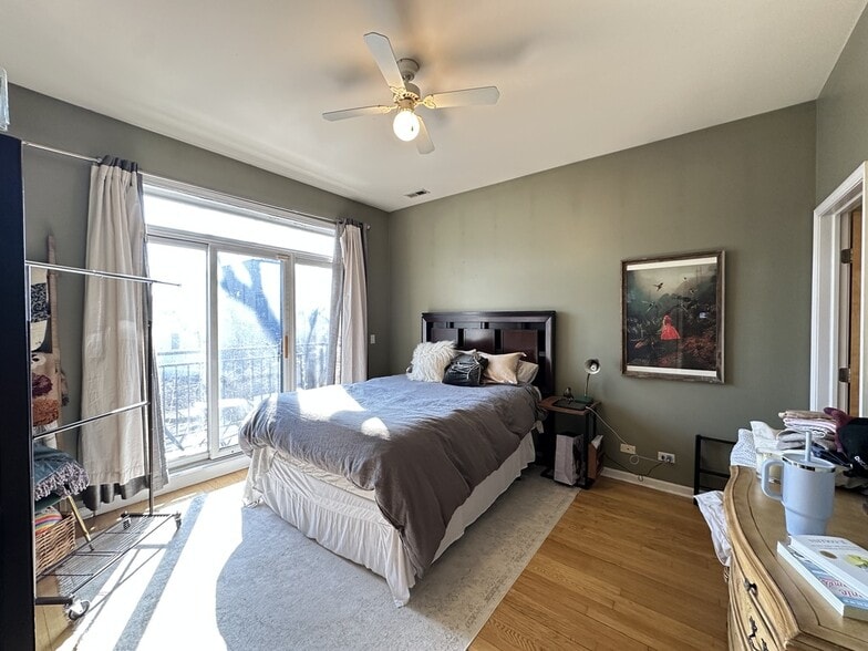 Building Photo - 1743 W North Ave