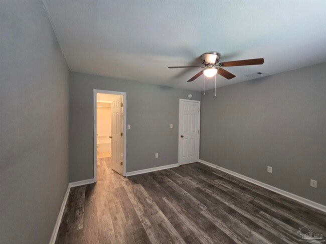 Building Photo - 3346 Green Briar Cir