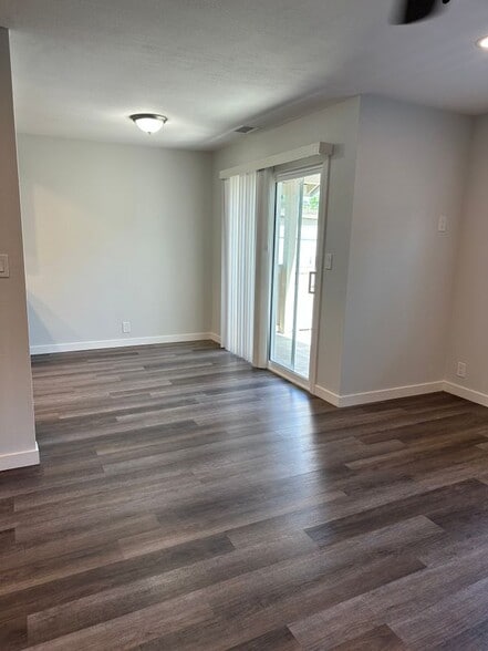 Building Photo - 5238 Hayter Ave