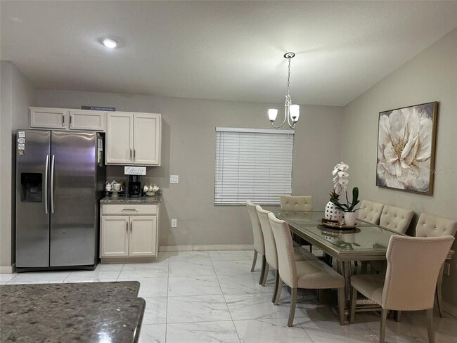 Building Photo - 1071 Condor Dr