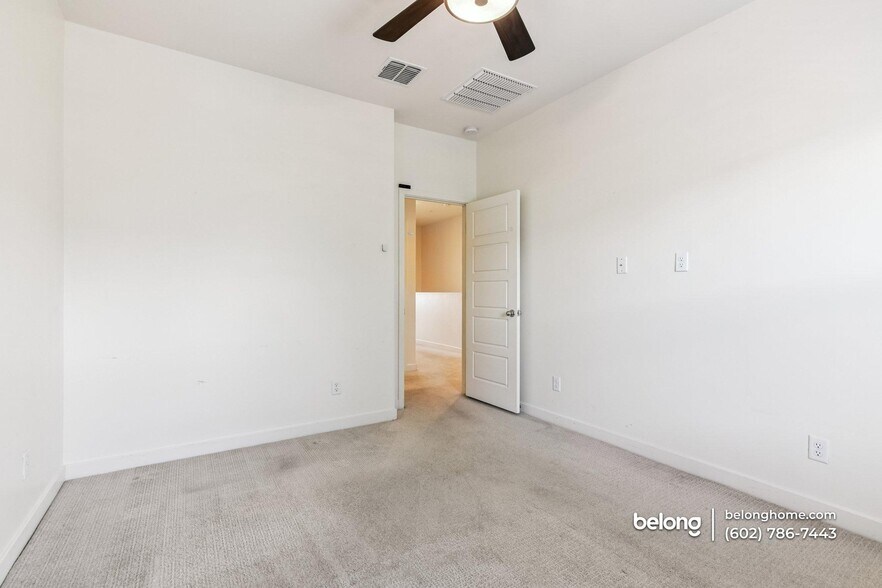 Building Photo - 8192 N 22nd Dr