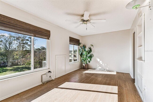 Building Photo - 2455 Finlandia Ln