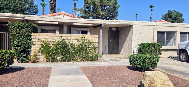 Building Photo - 48875 Gosden Ct