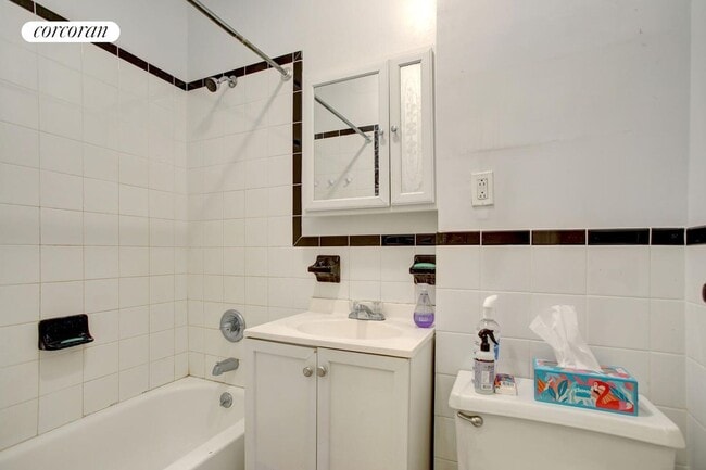 Building Photo - 8 W 90th St