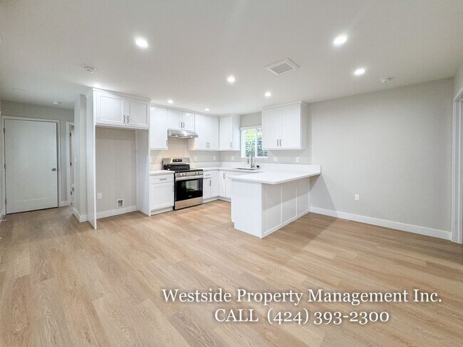 Primary Photo - 316 Ximeno Ave