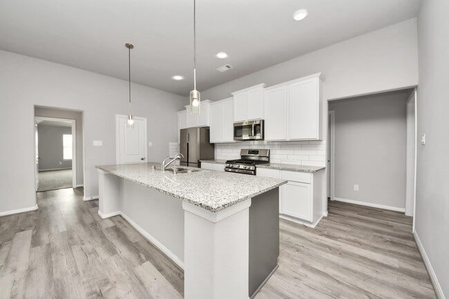 Building Photo - 859 Sarasota Shore Dr