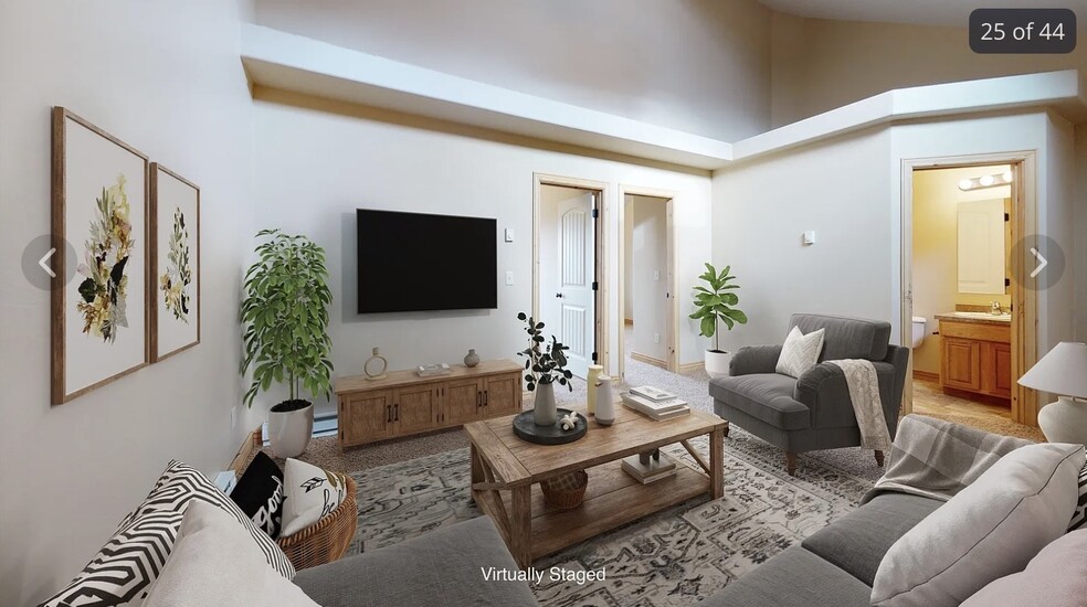 Loft - 524 E Broadway St