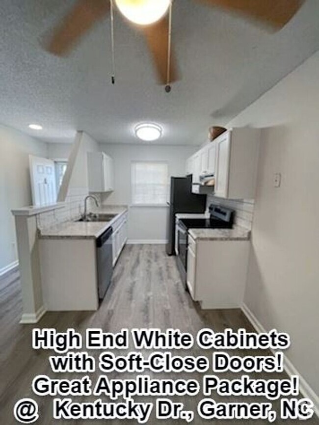 Building Photo - Beautifully Renovated! 2 Bedroom, 2 Full B...