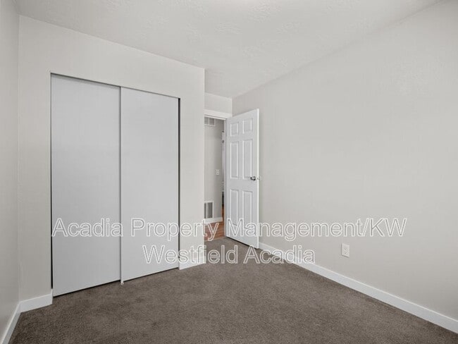 Building Photo - 100 E 600 S