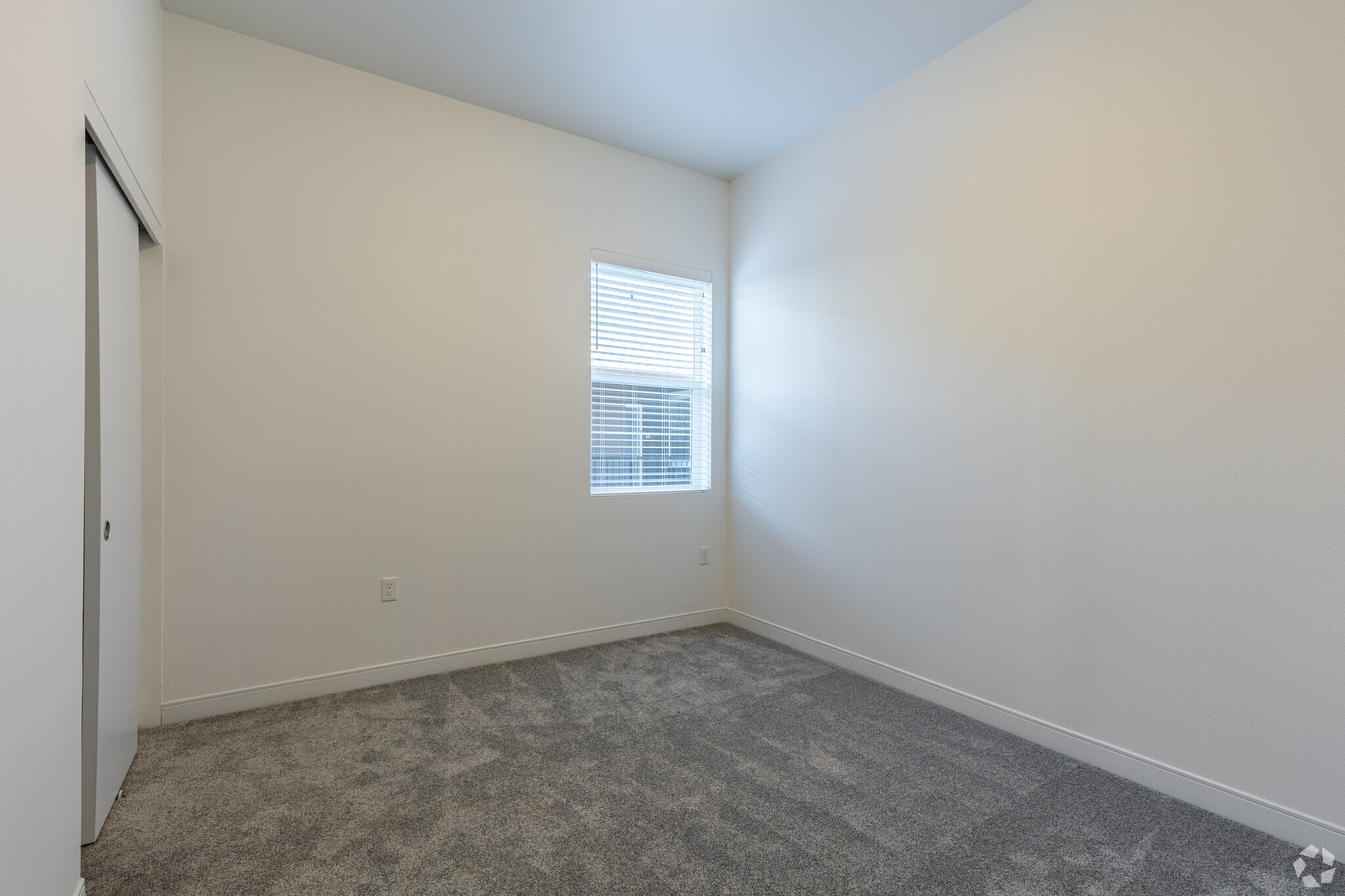 2BE, 2BA - 1113SF - 134th Street Lofts
