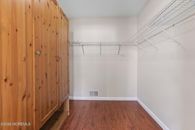 Building Photo - 477 Glenwood Ave