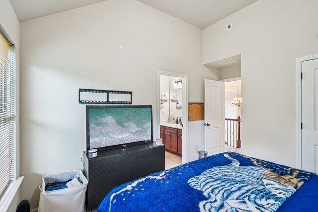 Building Photo - 115 Village Park Dr