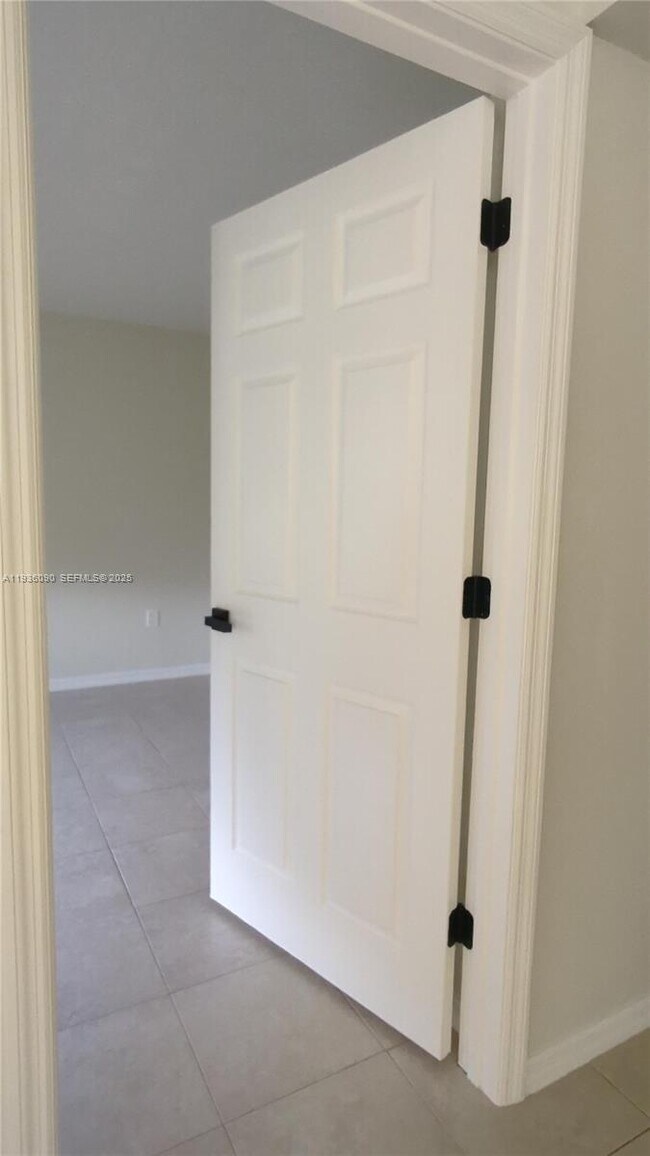 Building Photo - 4220 San Marino Blvd