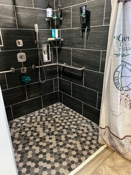 5 x 5 Curbless Shower - 9 Dingley Spring Rd