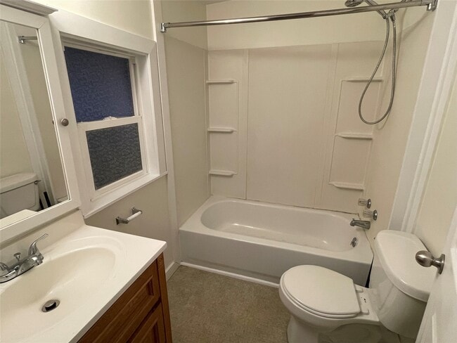 Building Photo - 947 W 3rd St