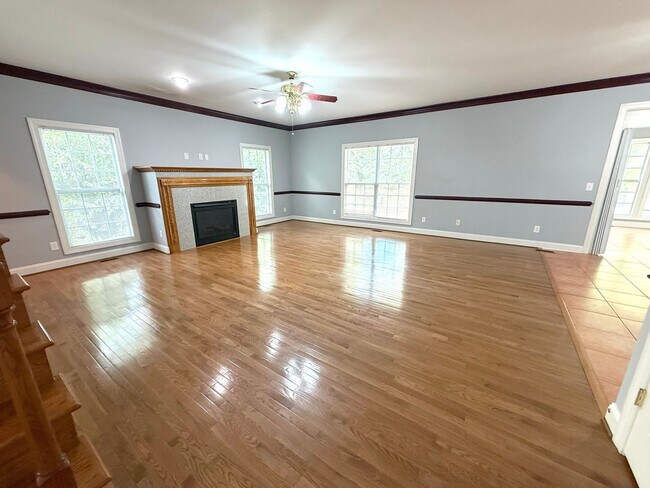 Building Photo - Beautiful Single-Family Home with Finished Basement & Fenced Backyard