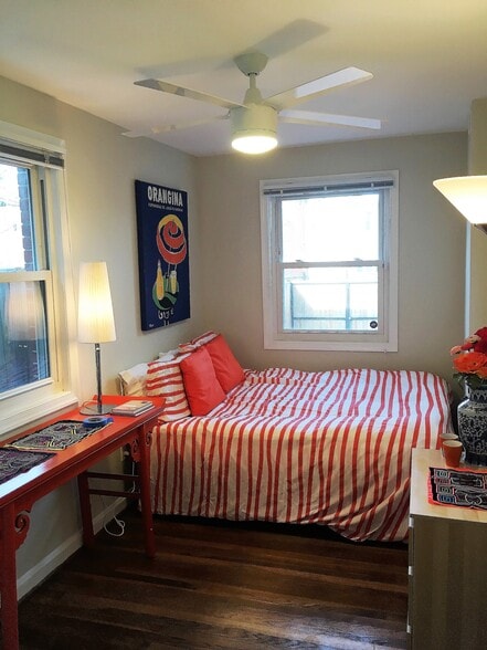 Building Photo - 1316 Constitution Ave NE