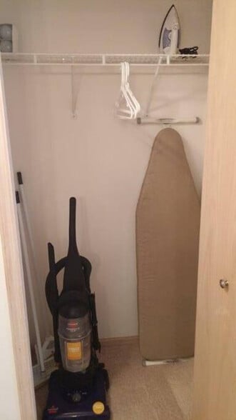 Building Photo - 305 Nautilus Dr