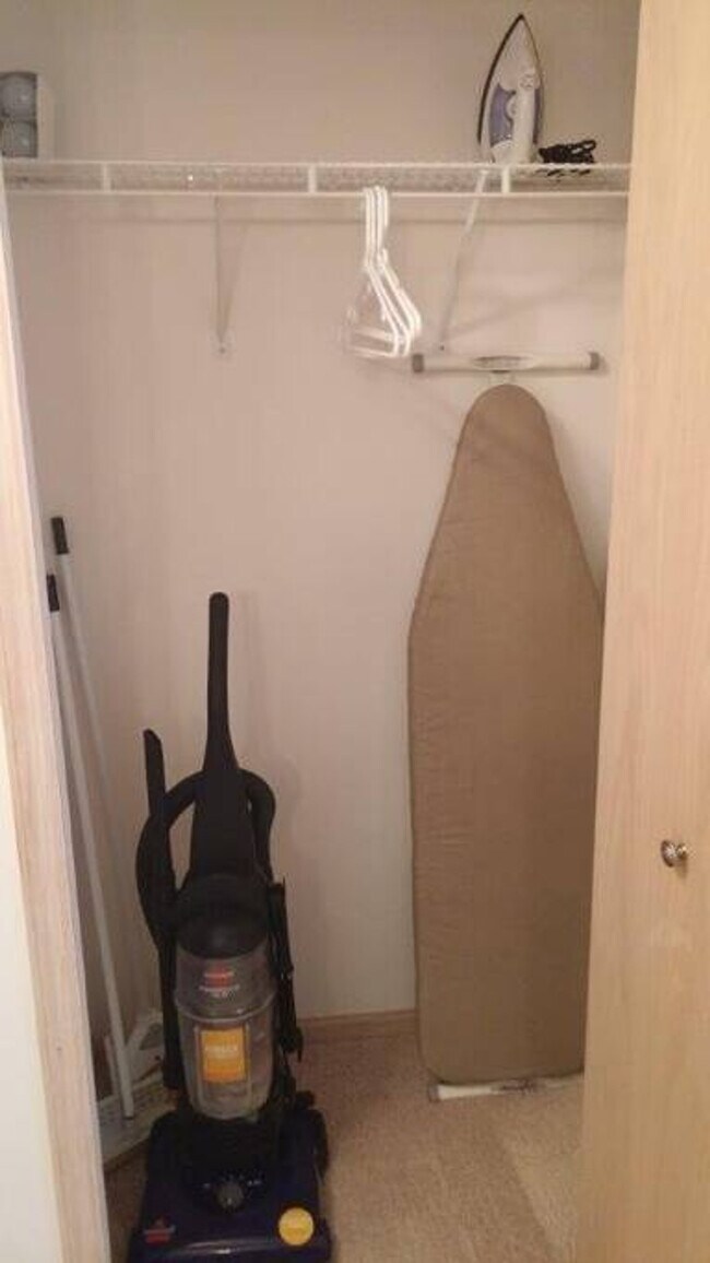 Building Photo - 305 Nautilus Dr