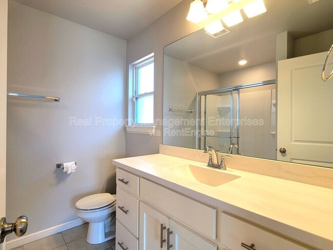 Building Photo - 18641 Cantar Dr