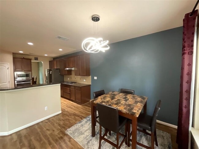 Building Photo - 615 Seminole Canyon Dr