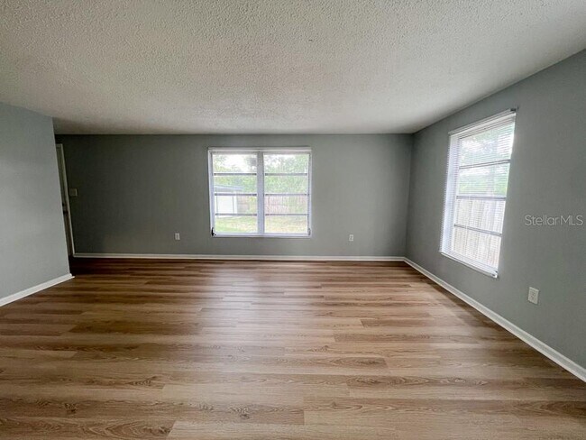 Building Photo - 436 NW 30th Ave