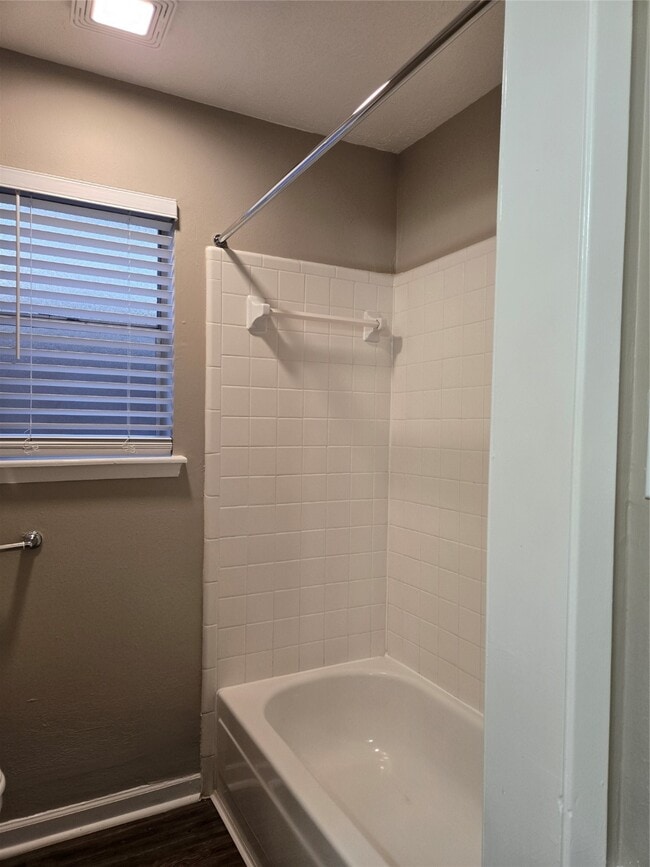 Building Photo - 2623 Fern Hill Dr