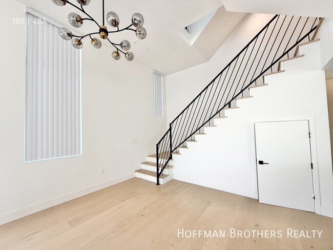 Building Photo - 1900 20th St