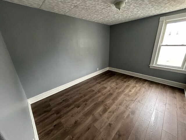 Building Photo - 33 Malvey St