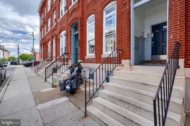 Primary Photo - 1729 Guilford Ave