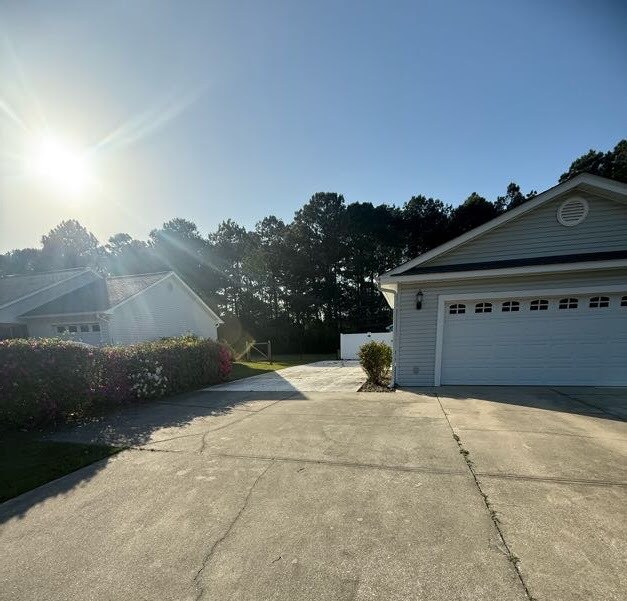 Building Photo - 1132 Lancelot Ln
