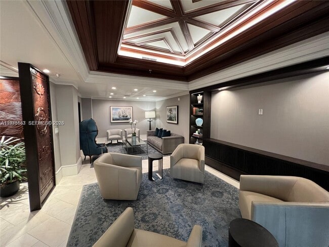 Building Photo - 2901 S Bayshore Dr