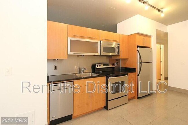 Building Photo - 1133 14th St NW