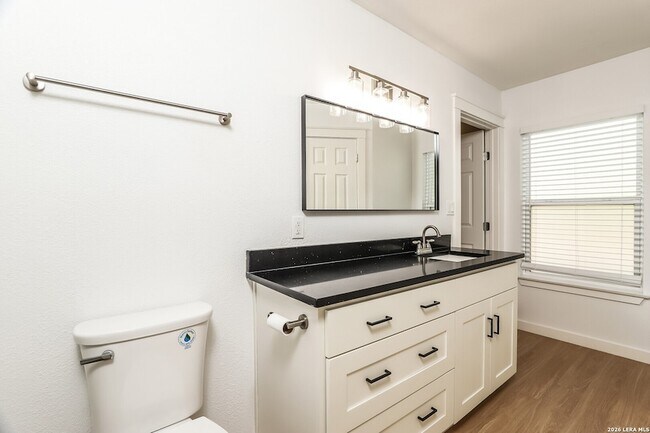 Building Photo - 362 Cypressway Dr