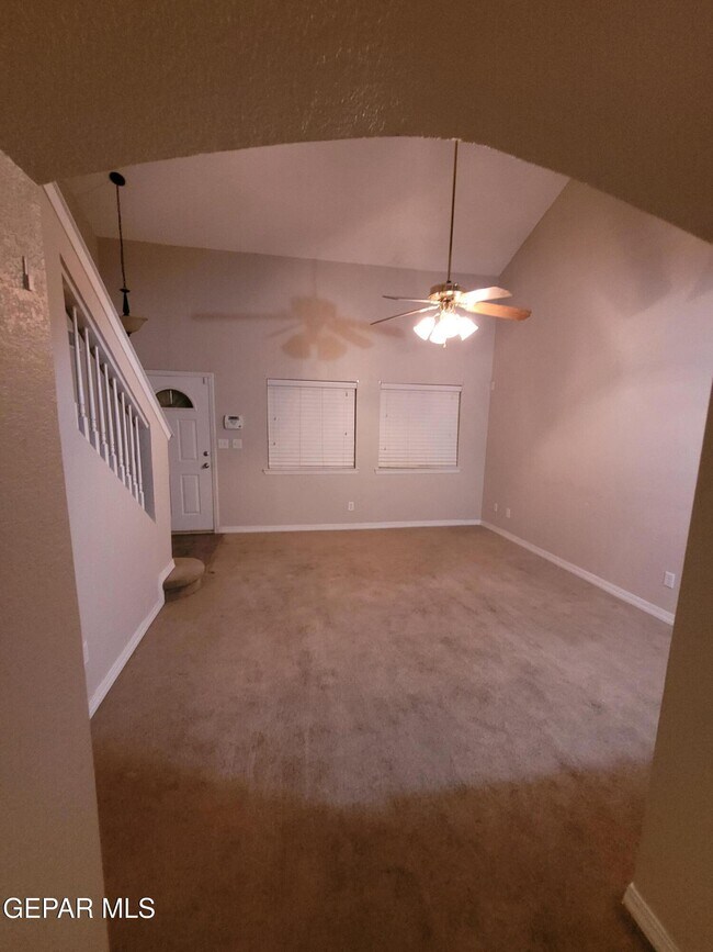 Building Photo - 11330 Loma Del Sol Dr