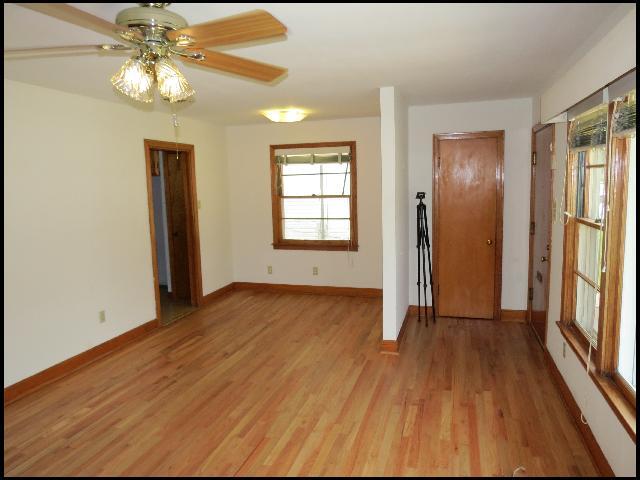 Building Photo - 5212 Lynch Dr