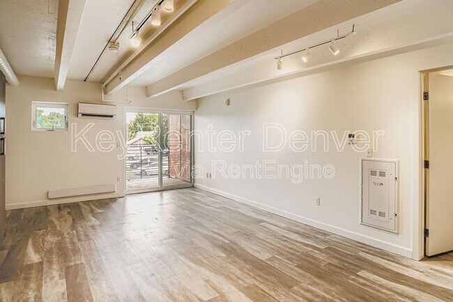 Building Photo - 1495 Vrain St