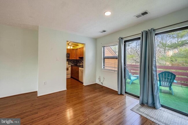 Building Photo - 7531 Weather Worn Way