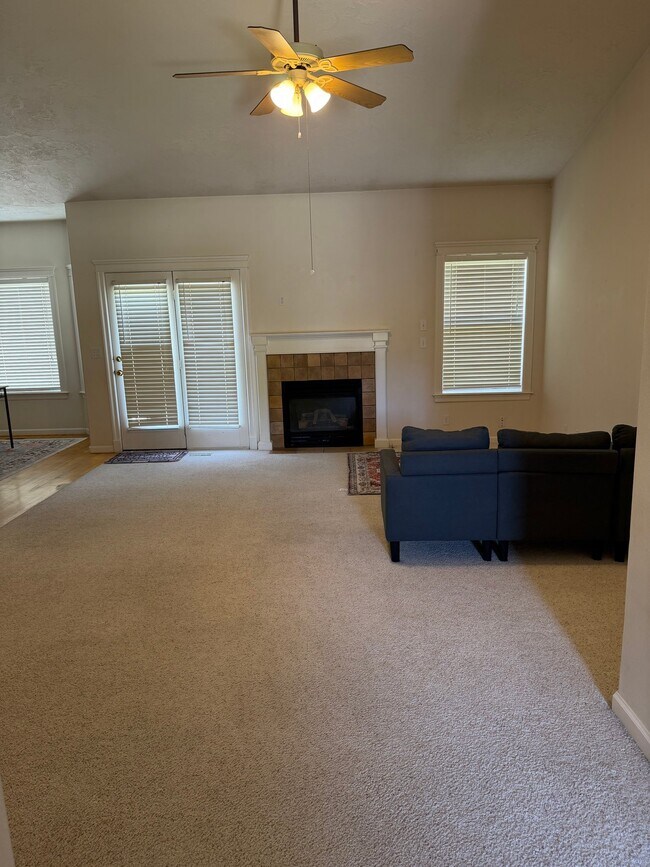 Building Photo - 14170 W Guinness Ct