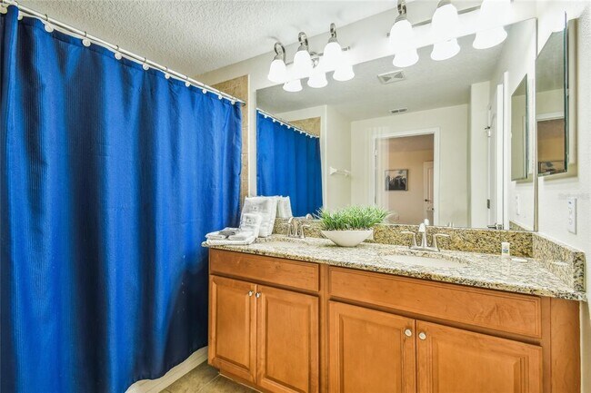 Building Photo - 8841 Candy Palm Rd