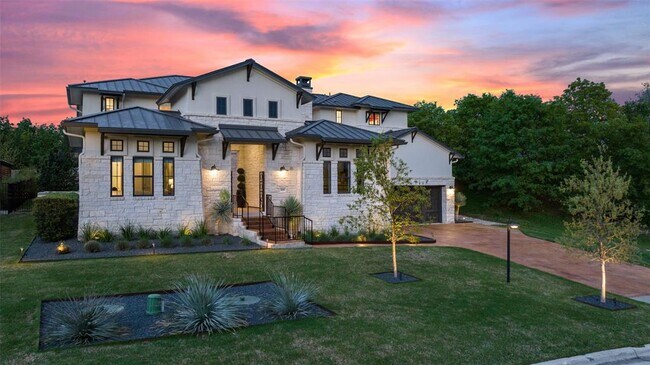 Building Photo - 105 Bisset Ct