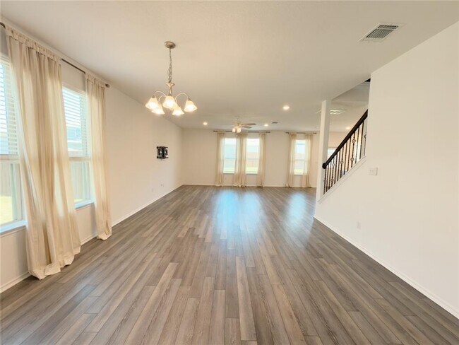 Building Photo - 128 Fiery Skipper Ln